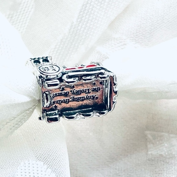 🚂 NWOT Hogwarts Express Charm – Harry Potter ✨ - Picture 7 of 13